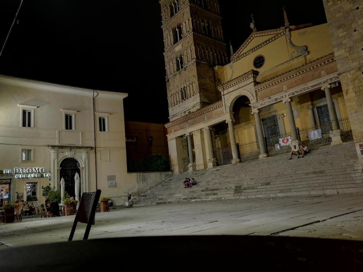 B&B Dimora Di Traiano Terracina Buitenkant foto